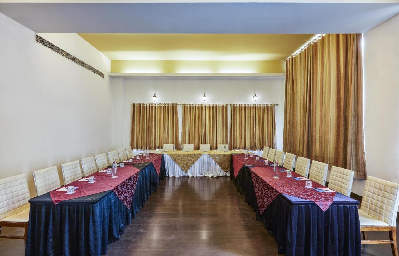 Club Mahindra Udaipur Hotel Luaran gambar