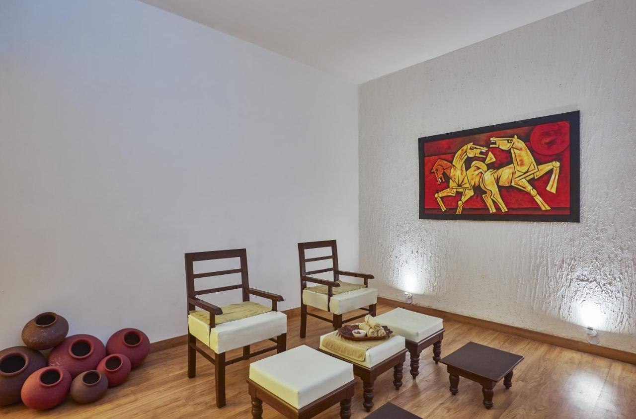 Club Mahindra Udaipur Hotel Luaran gambar