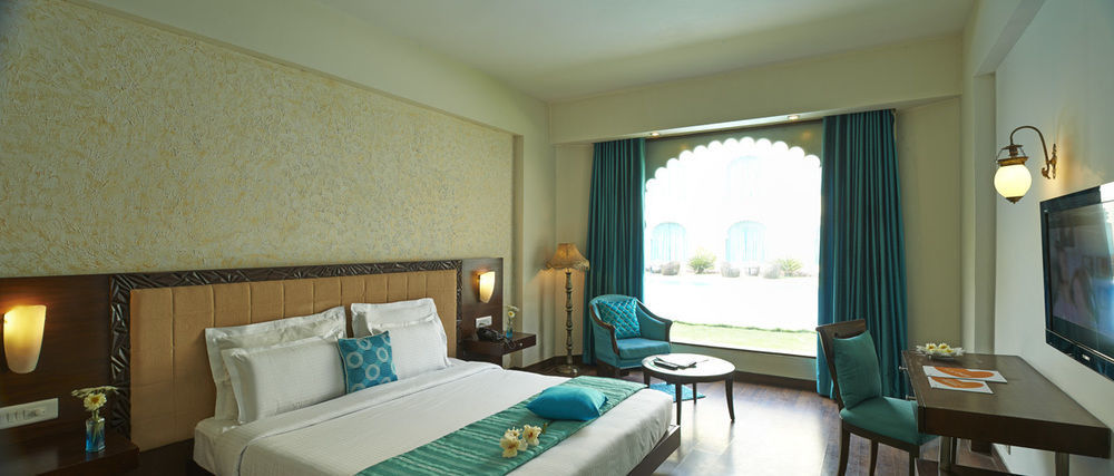 Club Mahindra Udaipur Hotel Luaran gambar