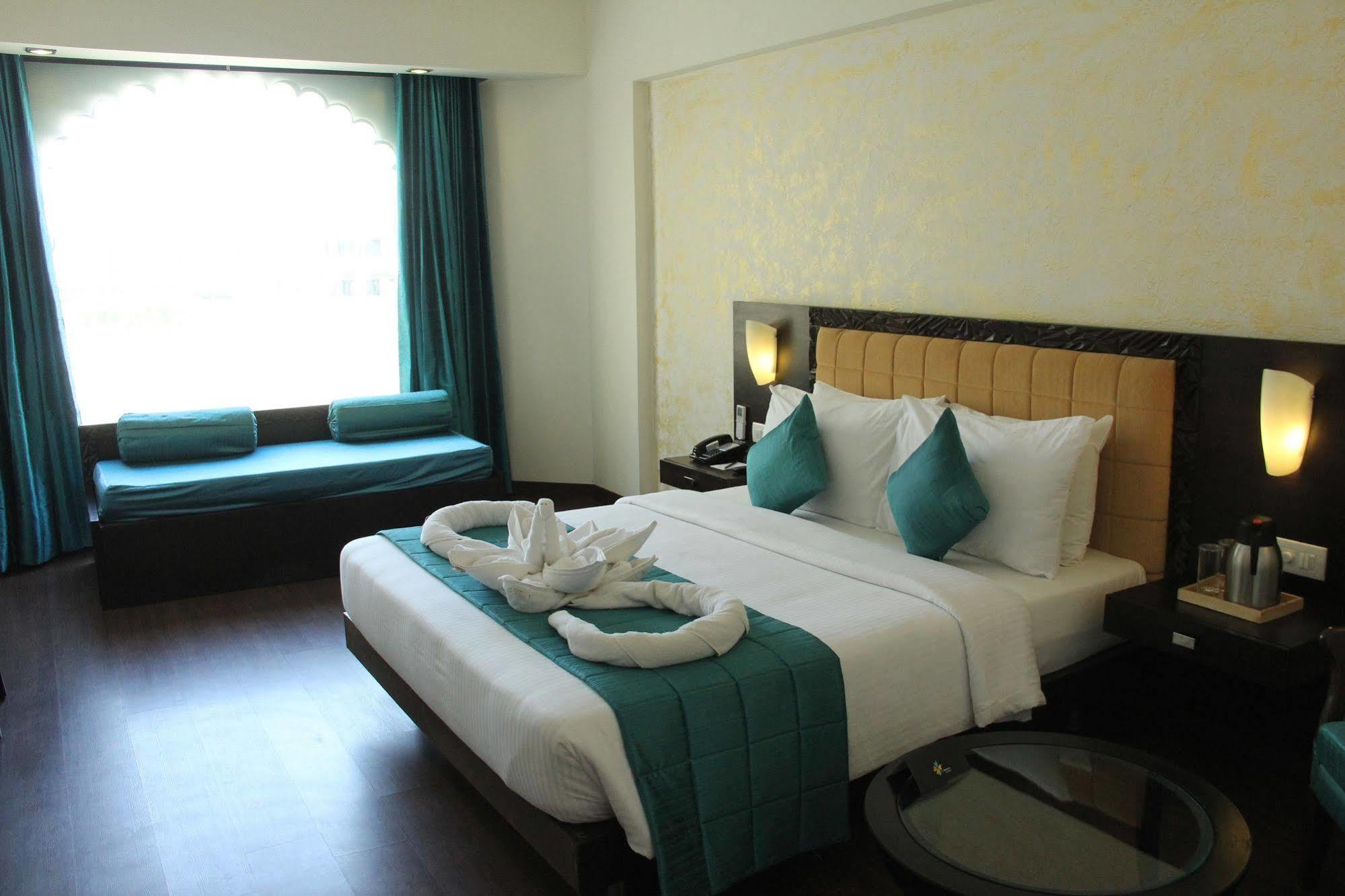 Club Mahindra Udaipur Hotel Luaran gambar