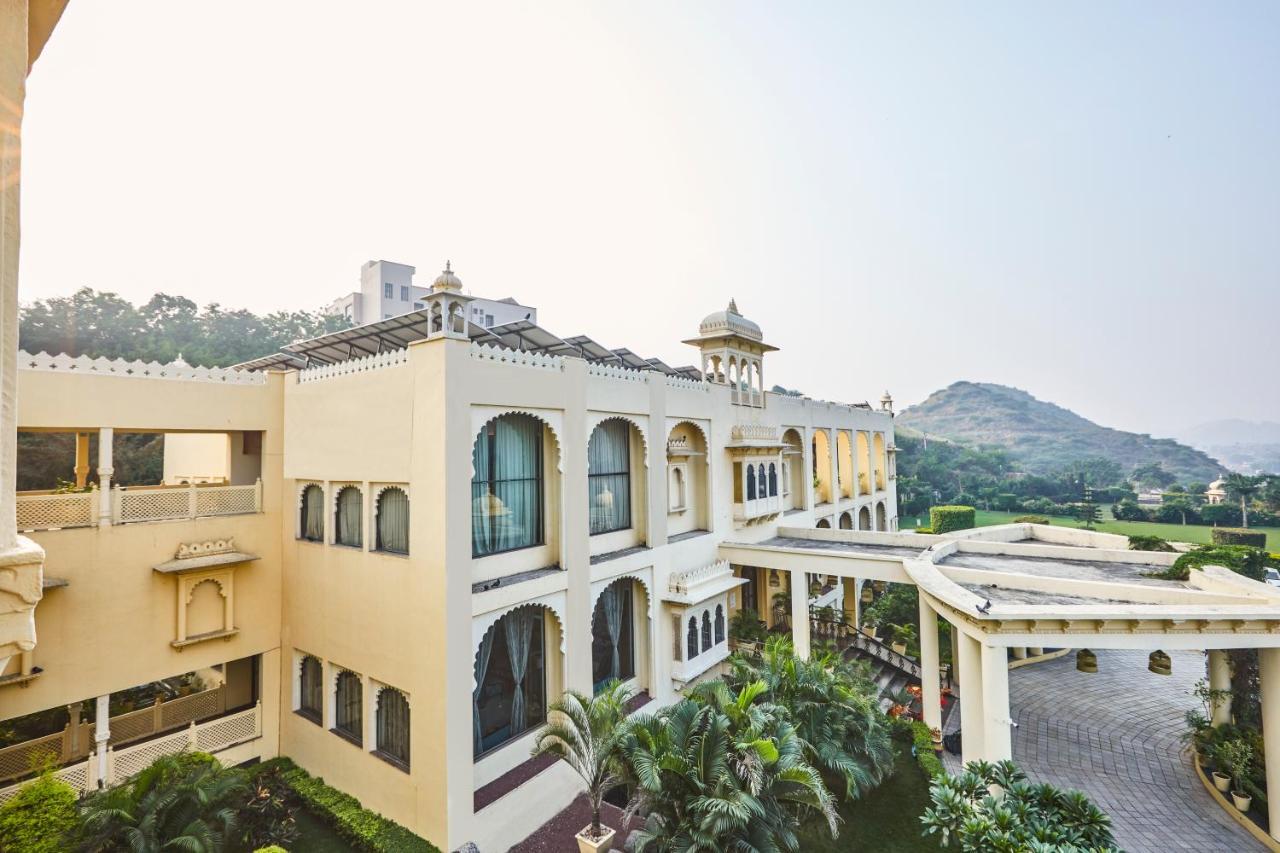 Club Mahindra Udaipur Hotel Luaran gambar